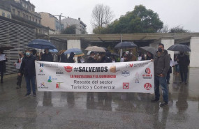 ep concentracion de hosteleros y comerciantes de vigo ante el edificio administrativo de la xunta