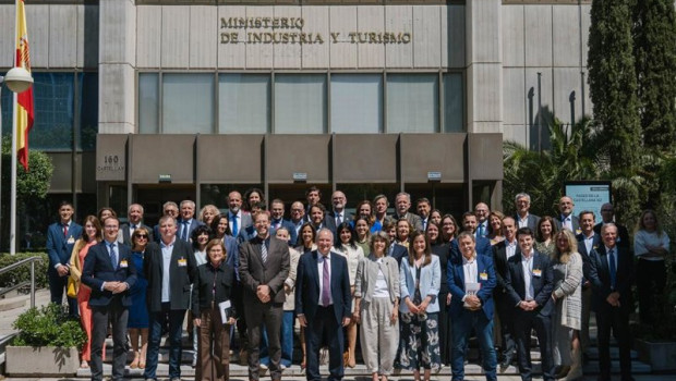 ep constitucion del foro de alto nivel de la industria el 20 de mayo de mayo de 2026