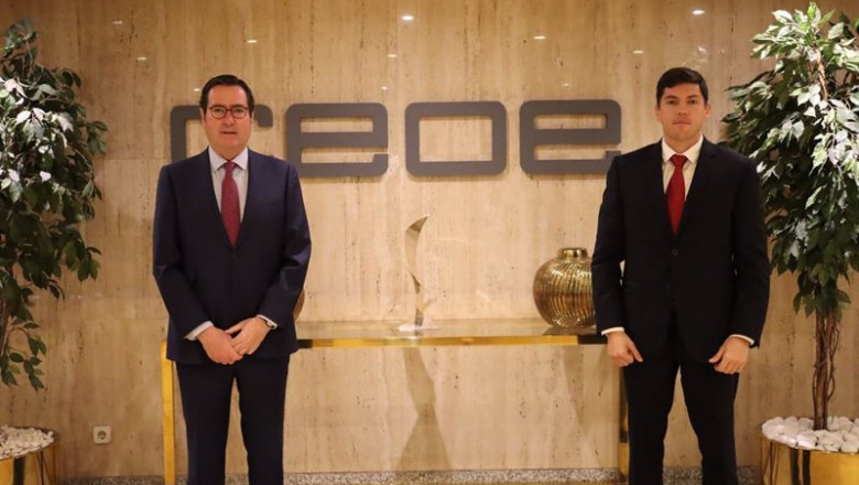 ep de izda a dcha el presidente de la ceoe antonio garamendi y el director general de merck en