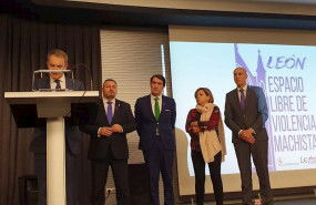 ep el expresidente del gobierno jose luis rodriguez zapatero junto al presidente de la diputacion de