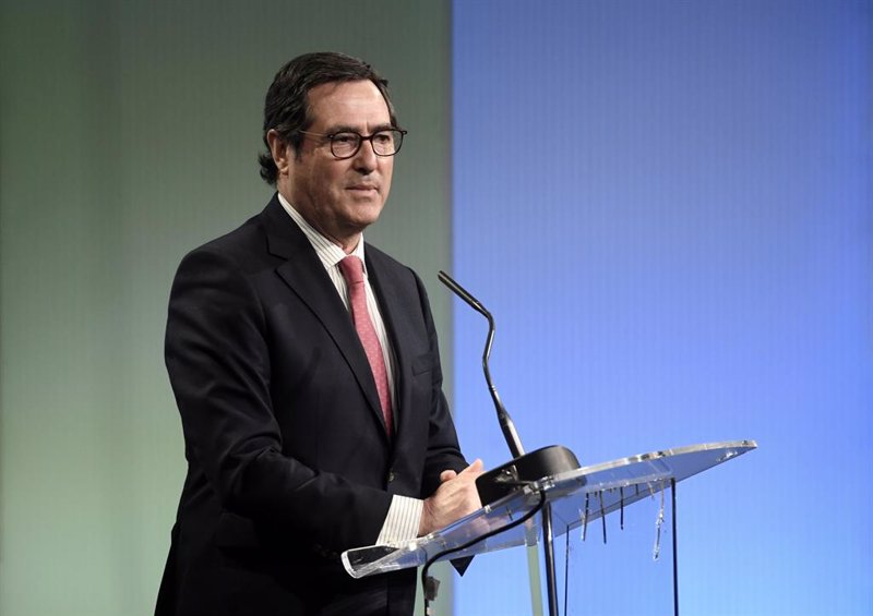 Garamendi acusa a Escrivá de estar en un laboratorio por su propuesta de los ERTE