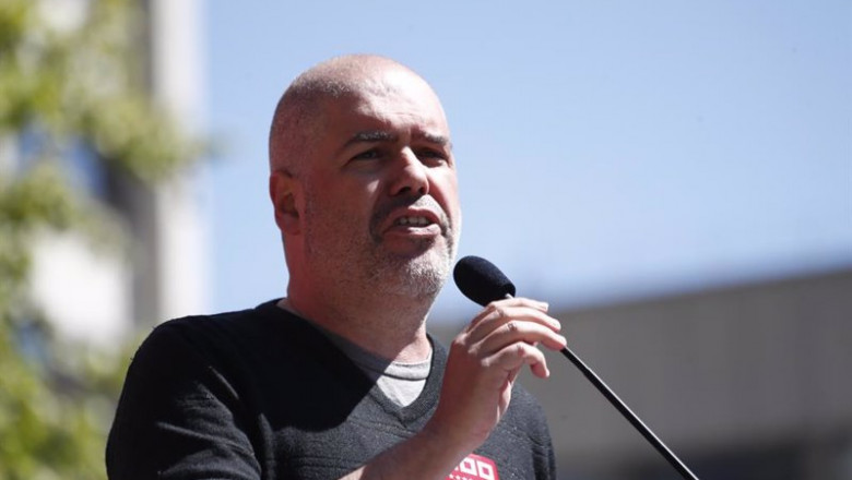 El secretario general de CCOO, Unai Sordo, interviene en una concentración frente al Ministerio de Asuntos Económicos y Transformación Digital, a 12 de abril de 2021, en Madrid, (España). Con motivo de la campaña 'Ahora Sí Toca’, las organizaciones sindic | Óscar J.Barroso - Europa Press ep el secretario general de ccoo unai sordo interviene en una concentracion frente al ministerio de