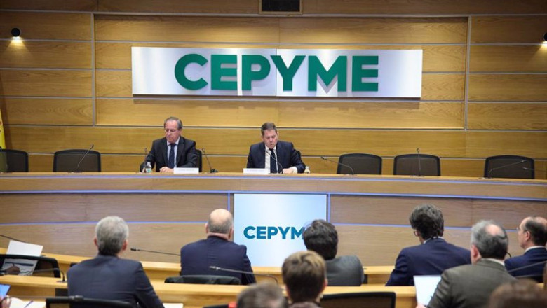 El vicepresidente de Cepyme, Ángel Nicolás (i) y el presidente de Cepyme, Gerardo Cuerva (d), inauguran unas jornadas sobre 'El impacto del absentismo en las pymes'. | Jesús Hellín - Europa Press ep el vicepresidente de cepyme angel nicolas i y el presidente de cepyme gerardo cuerva d inauguran