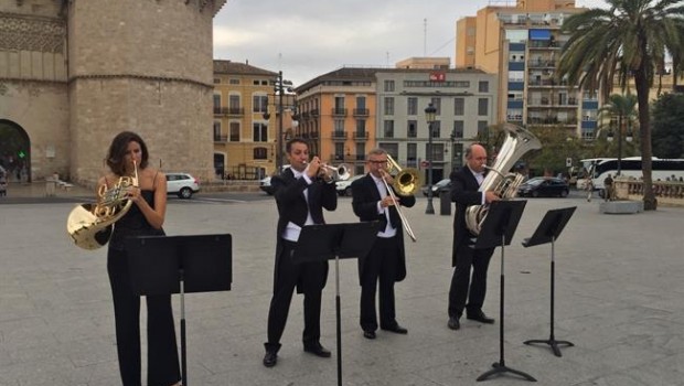ep flashmob palaula musica i ov 30 anys juntsla teua ciutat
