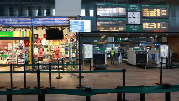 ep imagen del vestibulo de la estacion de santa justa de sevilla