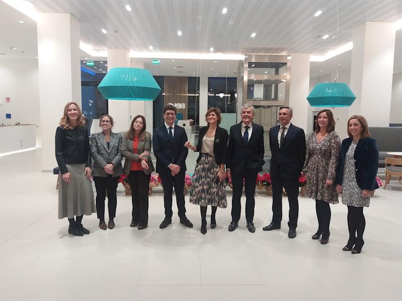 ep inauguracion de la nueva oficina de centro de banca de clientes del bbva en bilbao