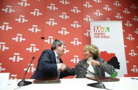 ep juan manuel bonetmaria teresa fernandezla vega firmanacuerdo