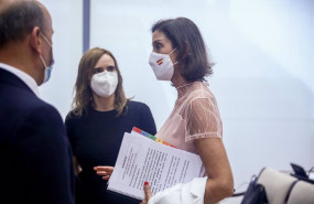 ep la ministra de industria comercio y turismo reyes maroto d a su llegada para comparecer en la