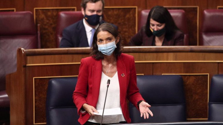 ep la ministra de turismo reyes maroto interviene en una nueva sesion de control al gobierno en el