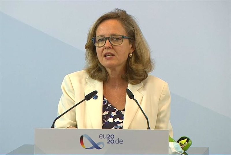 Calviño: el Gobierno decidirá sobre la OPA de Naturgy en tiempo y forma