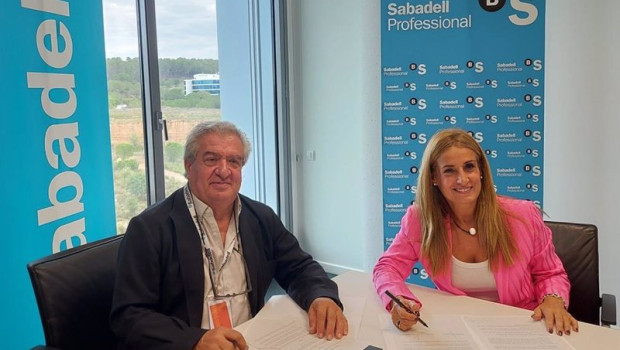 ep manuel galan deh online y charo fernandez banco sabadell ratifican el acuerdo alcanzado para
