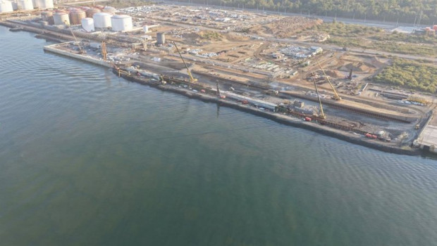 ep moeve y exolum cierran con bbva y kutxabank financiacion por 105 millones para el proyecto muelle