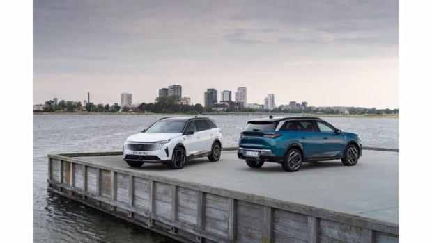 ep peugeot lanza su nuevo suv electrificado el 5008 desde 39660 euros