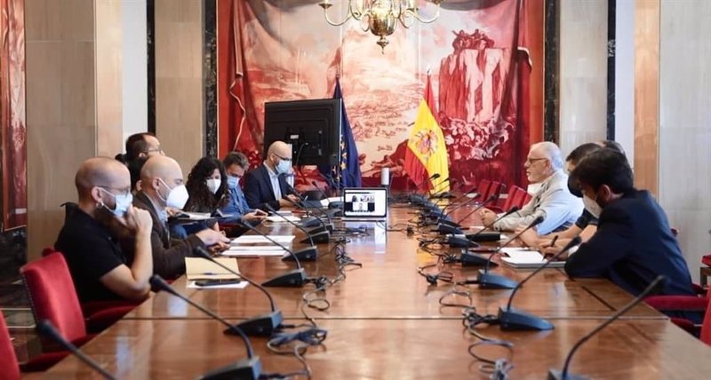 ep reunion entre unidas podemos y la patronal conpymes