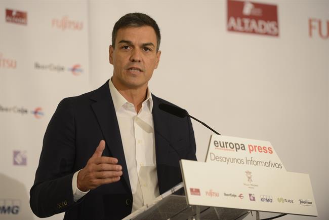 Selección De Imágenes Del Desayuno Informativo Con Pedro Sánchez, Secretario Gen | EUROPA PRESS ep seleccionimagenesdesayuno informativopedro sanchez secretario gen