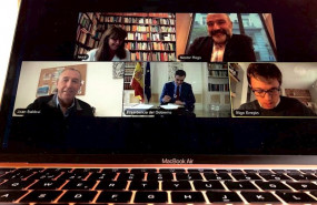 ep videoconferencia de pedro sanchez con los portavoces del grupo plural del congreso joan baldovi