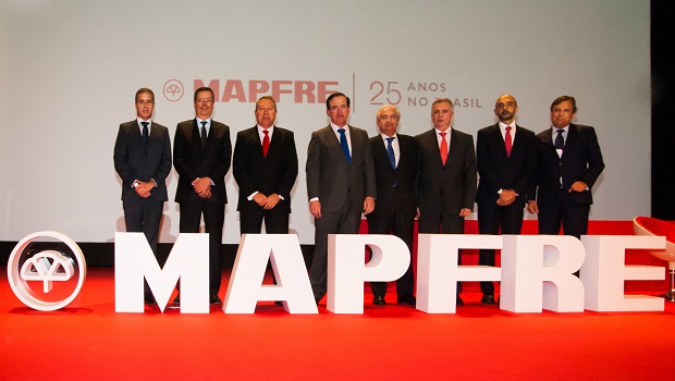 mapfre  brasil 25 aniversario foto familia