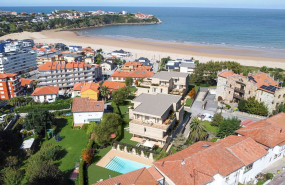 playa de la concha suances 20250811110648 