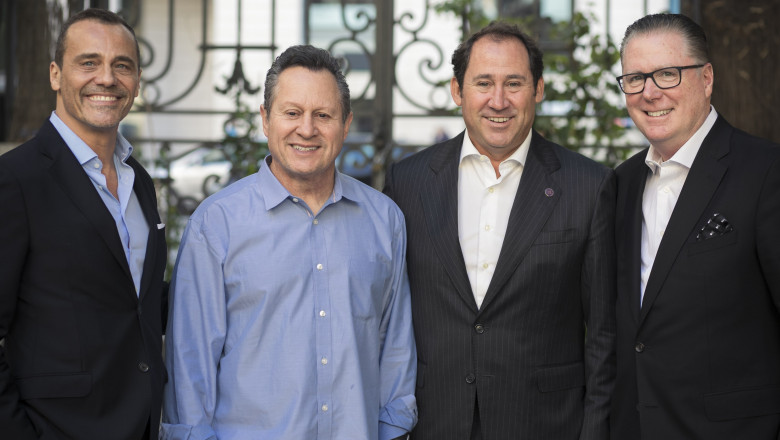 Representantes de Berkshire Hathaway y Larvia. berkshire larvia