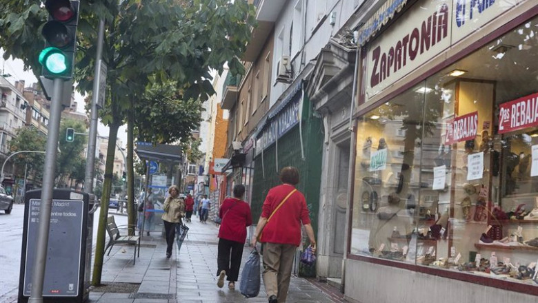 ep archivo calle comercial en madrid ep archivo calle comercial en madrid