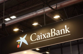 ep archivo   estand de caixabank en la tercera jornada de la 42 edicion de la feria internacional