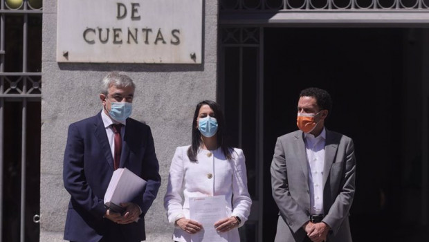 ep archivo   la presidenta de ciudadanos ines arrimadas junto al vicesecretario general de partido