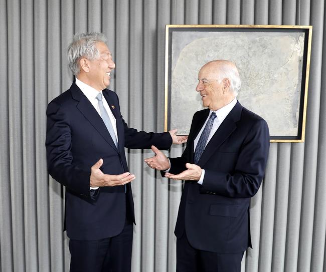 BBVA se reúne con una delegación del Gobierno de Singapur | BBVA ep bbvareuneuna delegaciongobiernosingapur