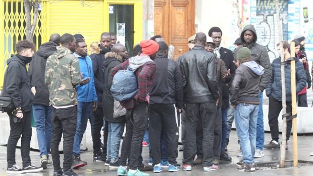 Concentración de ciudadanos en Lavapiés (Madrid) tras los disturbios | EUROPA PRESS - Archivo ep concentracionciudadanoslavapies madrid trasdisturbios