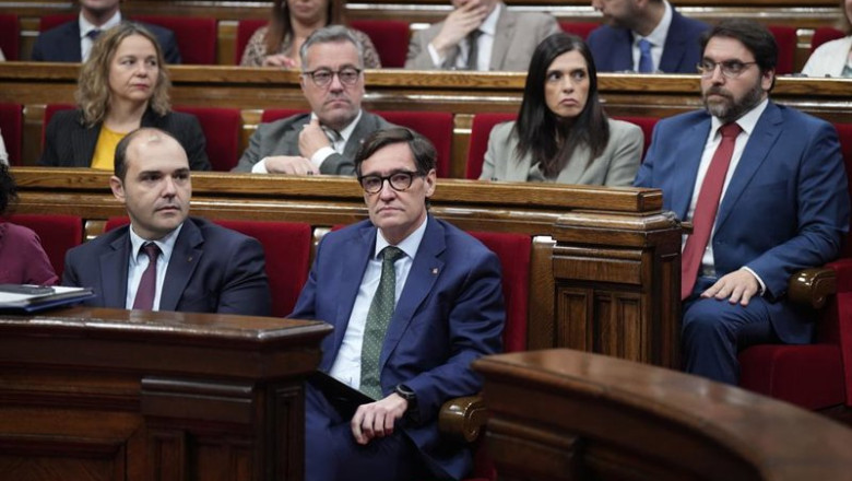 ep el conseller de la presidencia de la generalitat albert dalmau y el president de la generalitat