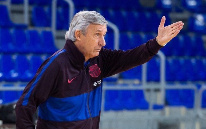 ep el entrenador del bara svetislav pesic en un entrenamiento