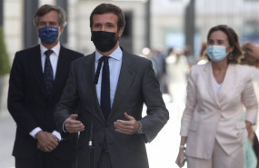 ep el lider del pp pablo casado responde a los medios en el patio del congreso