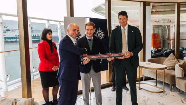 ep firma del acuerdo entre msc cruceros e iryo