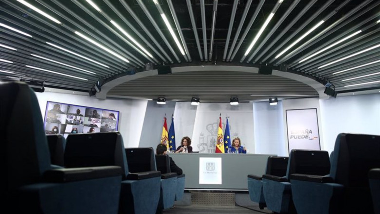 ep i-d la ministra portavoz y de hacienda maria jesus montero y la vicepresidenta y ministra de ep i-d la ministra portavoz y de hacienda maria jesus montero y la vicepresidenta y ministra de