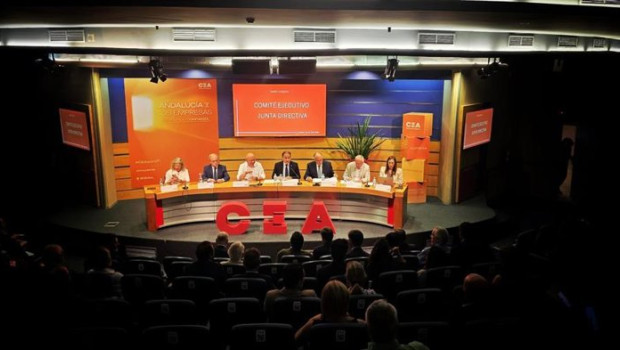 ep imagen del comite ejecutivo de la junta directiva de la cea