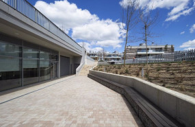 ep jardin con sistema de drenaje sostenible en una promocion de aedas homes