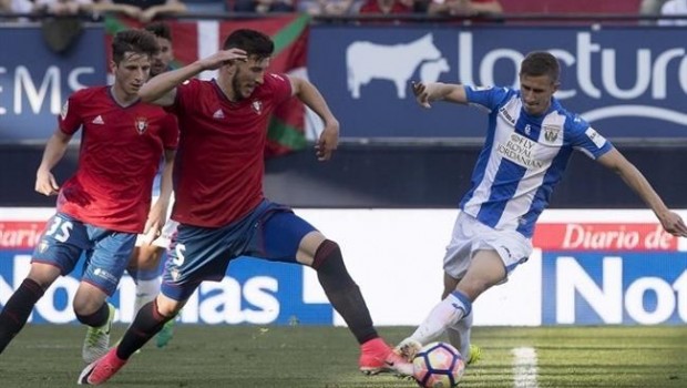 ep jugadorosasuna david garciajugadorlega alexander szymanowski