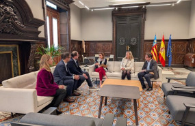 ep la alcaldesa de valncia maria jose catala se reune con responsables de nxn datacenters en el