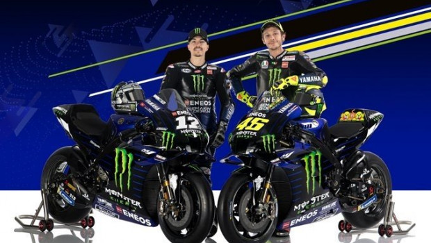 ep los pilotos maverick vinales y valentino rossi en la presentacion del monster energy yamaha