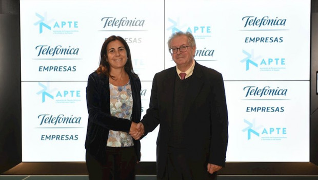 ep maria jesus almazor consejera delegada de telefonica espana y felipe romera presidente de la