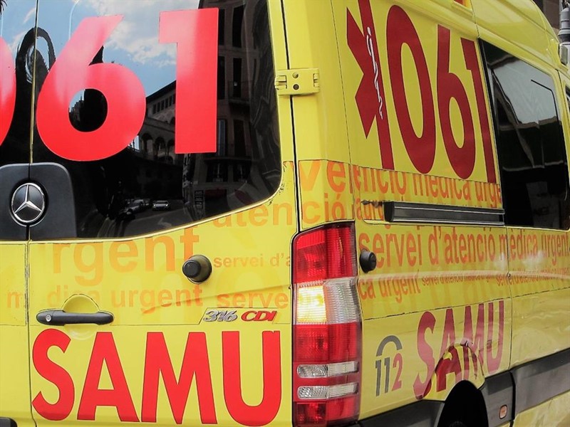 ep una ambulncia del samu 061