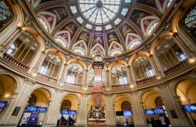 ep archivo   el interior de la bolsa de madrid