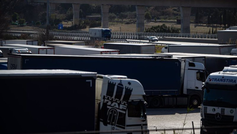 ep archivo varios camiones a 27 de enero de 2024 en la jonquera girona catalunya espana ep archivo varios camiones a 27 de enero de 2024 en la jonquera girona catalunya espana