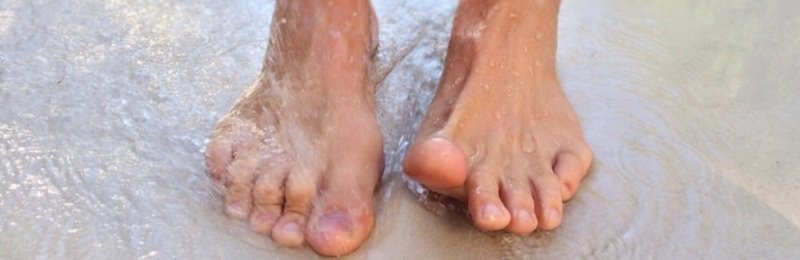 El Colexio de Podólogos de Galicia recomienda proteger los pies de "sus principales enemigos" en verano, como el sol y los hongos. | COLEXIO DE PODÓLOGOS DE GALICIA - Archivo ep el colexio de podologos de galicia recomienda proteger los pies de sus principales enemigos en
