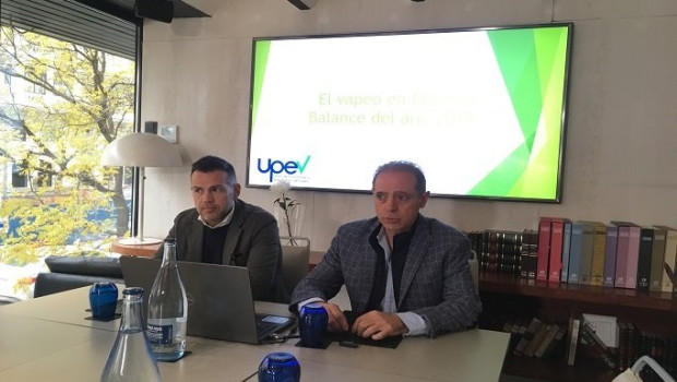 ep el sector del cigarrillo electronico preve facturar 31 millones de euros en el segundo semestre
