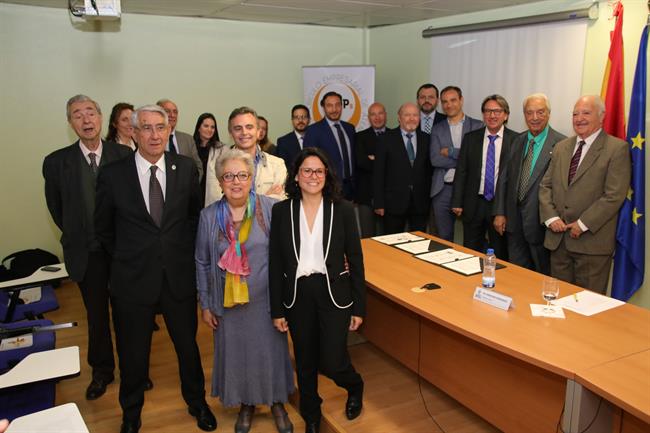 Firma manifiesto por la dependencia | CEAPS ep firma manifiestola dependencia
