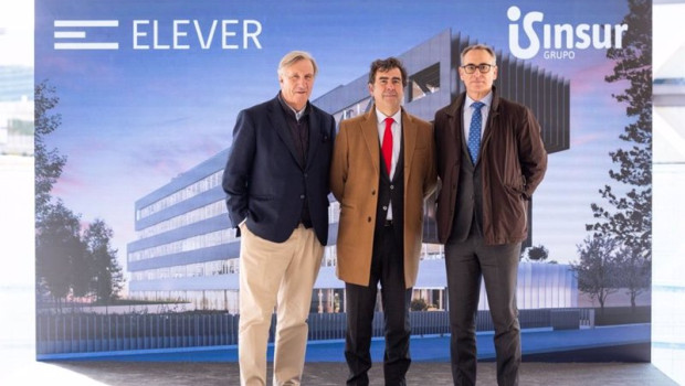 ep grupo insur realiza la puesta de bandera de elever el nuevo edificio de ofinas de las tablas