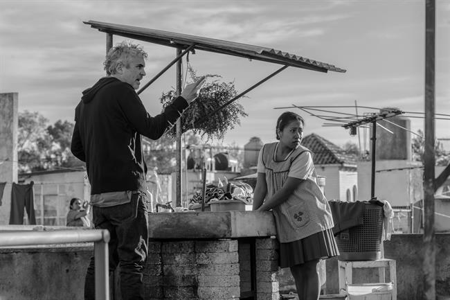Alfonso Cuarón dirigiendo Roma. | EUROPA PRESS ep gruposociedad foto cuaron firma netflix