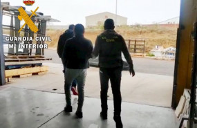 ep la guardia civil detiene en yuncos a una persona por delitos de abuso sexual y corrupcion de