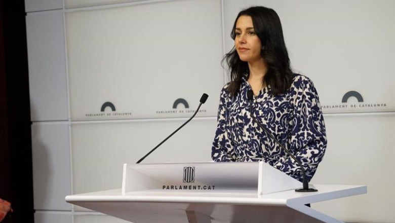 ep la lider de cs ines arrimadas en rueda de prensa en el parlament a 29 de julio de 2022 ep la lider de cs ines arrimadas en rueda de prensa en el parlament a 29 de julio de 2022