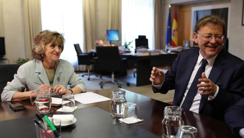ep la ministra de sanidad conusmo y bienestar social en funciones maria luisa carcedo y el